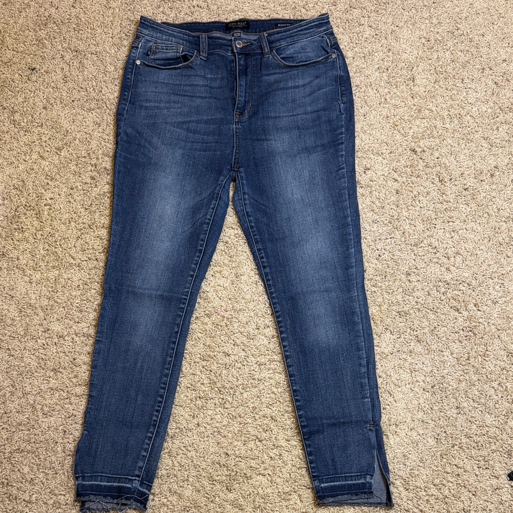 Judy Blue Dark Wash Skinny Jeans